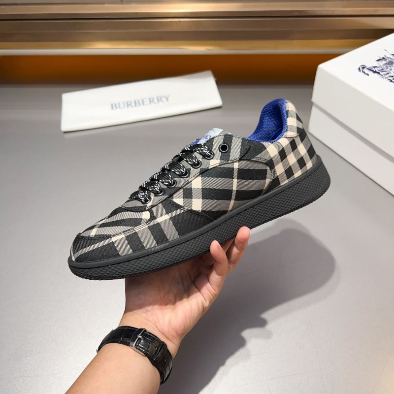 Burberry Low Shoes